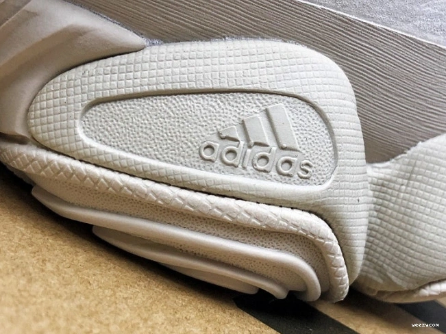 500 Blush Yeezy DB2908 Desert Adidas Rat 0711